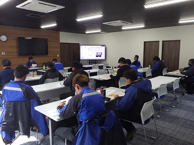 ３月期　安全衛生会議及び社内安全訓練を実施