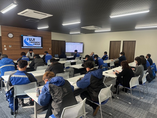 ３月期　安全衛生会議及び社内安全訓練を実施